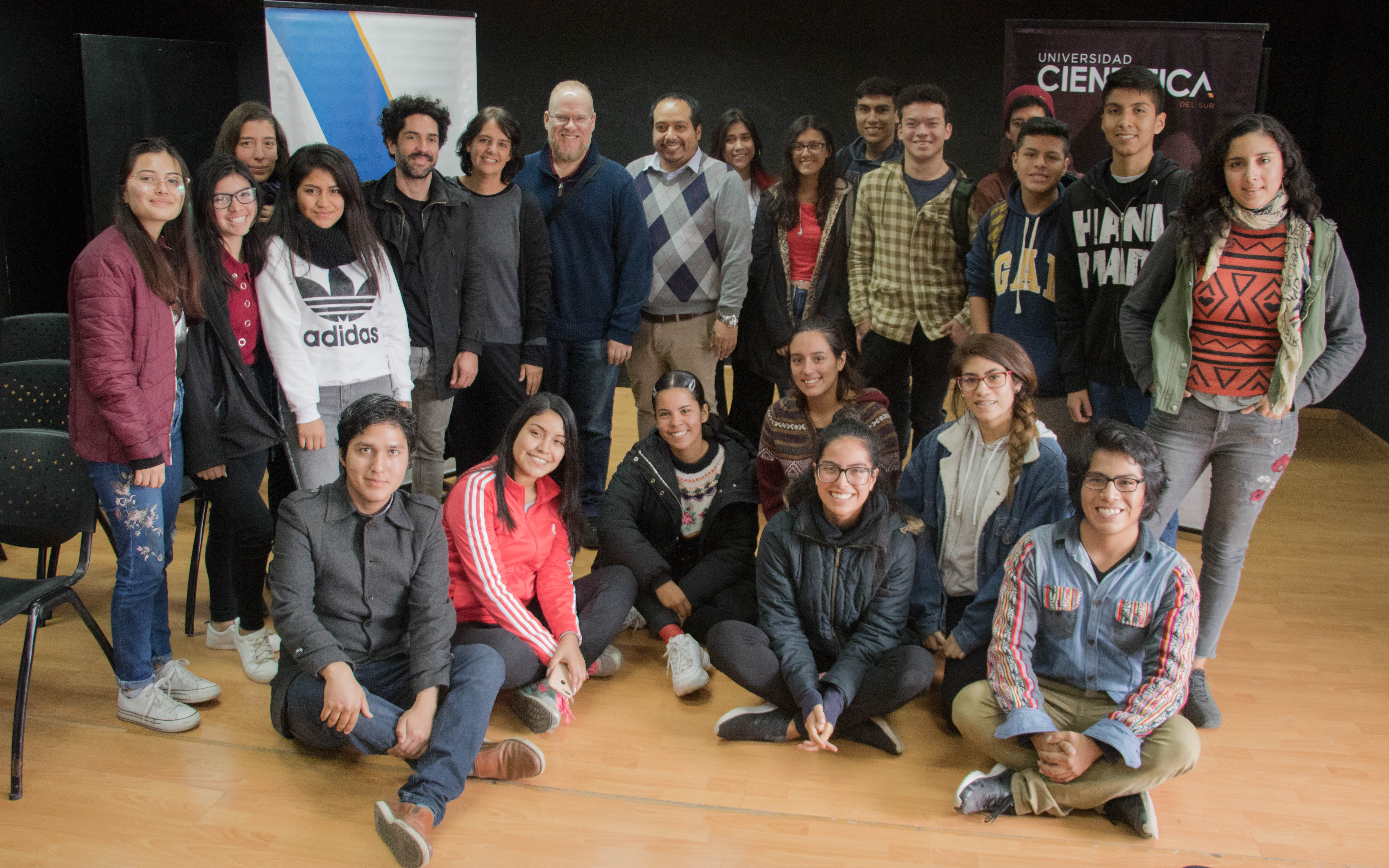 Reconocidos dramaturgos peruanos ofrecieron un conversatorio a la comunidad Científica