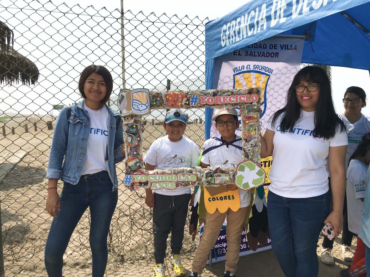 Comunicación y Publicidad fueron voluntarios en el “festival de las aves” de Pantanos de Villa