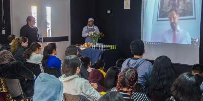 Diálogos en el aula: Director de Programación de Artes Escénicas nos cuenta acerca de los procesos de producción en la actualidad